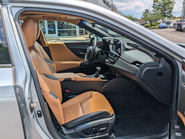 used 2023 Lexus ES 250 car, priced at $35,000