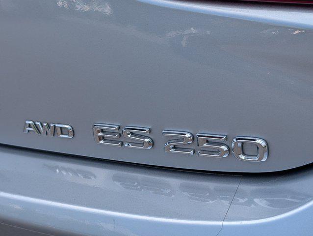 used 2023 Lexus ES 250 car, priced at $35,000