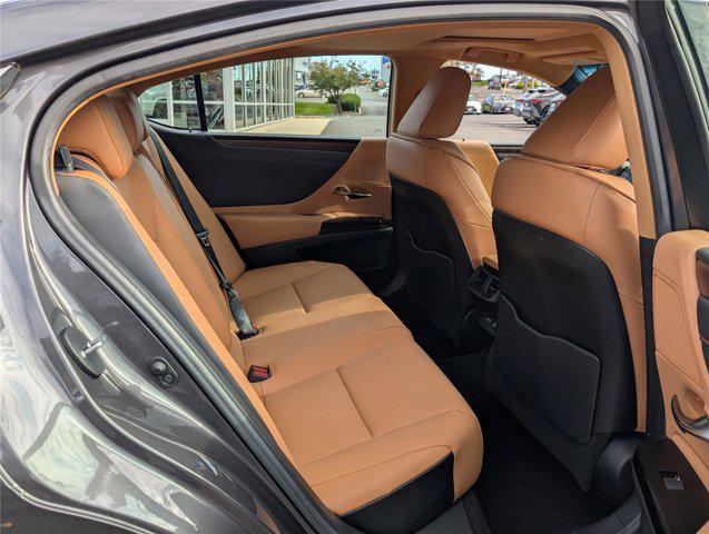used 2023 Lexus ES 350 car, priced at $38,500