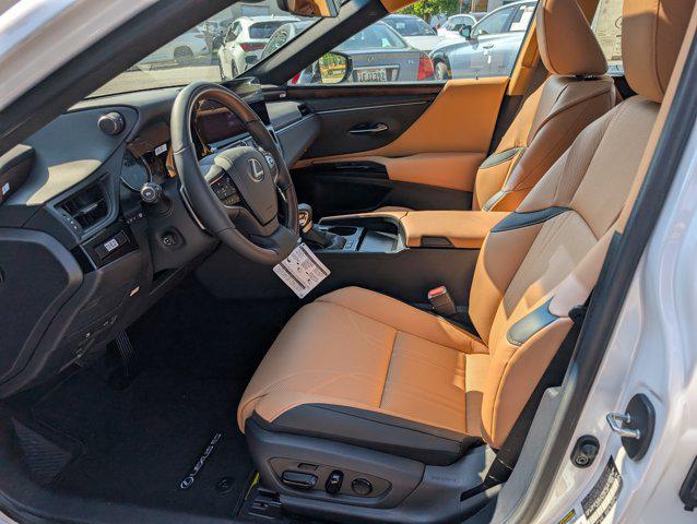 new 2025 Lexus ES 300h car, priced at $55,004