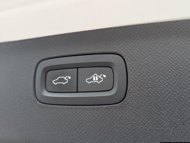 used 2022 Volvo XC90 car, priced at $41,234