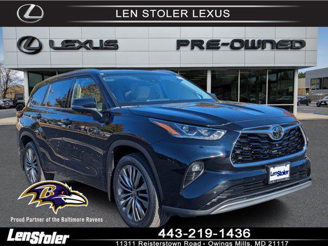 used 2022 Toyota Highlander car, priced at $43,709