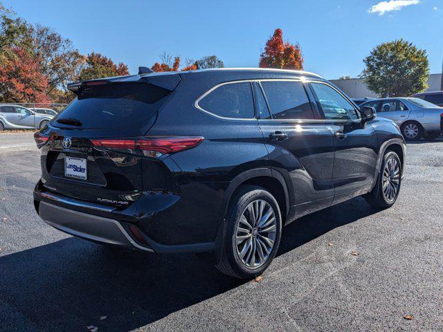 used 2022 Toyota Highlander car, priced at $43,709