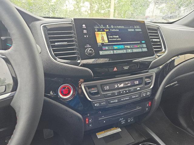 used 2022 Honda Pilot car, priced at $36,884