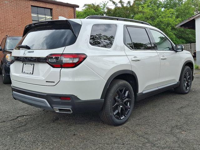 new 2025 Honda Pilot car, priced at $53,405