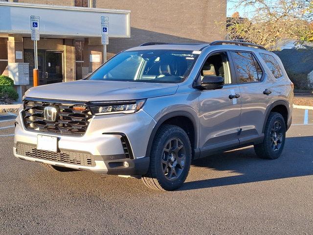 new 2025 Honda Pilot car, priced at $50,795