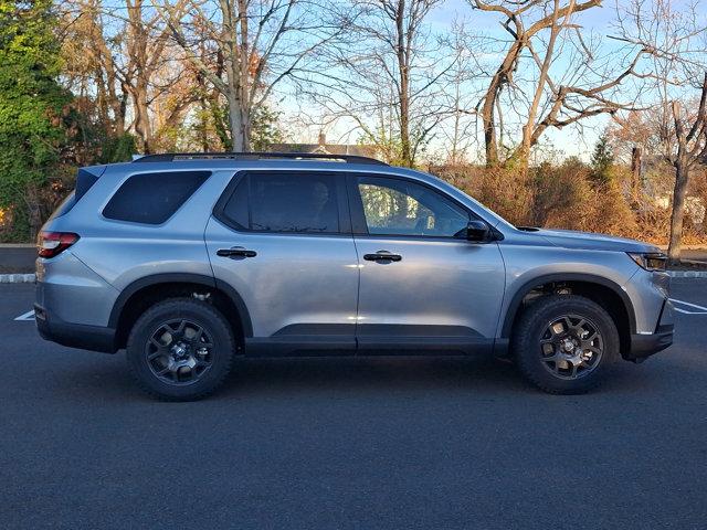 new 2025 Honda Pilot car, priced at $50,795