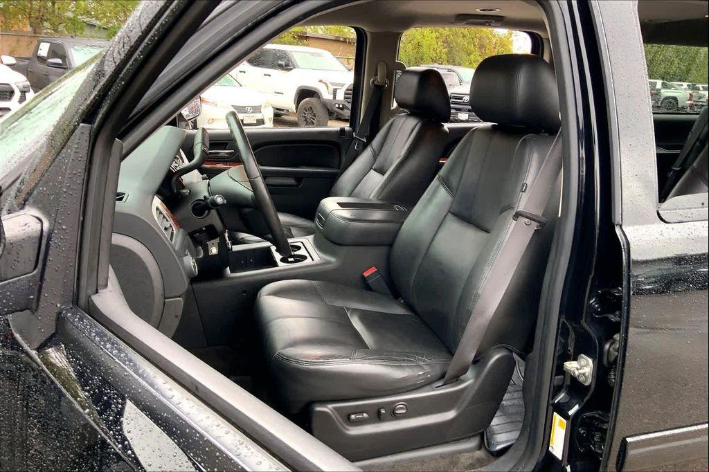 used 2012 Chevrolet Suburban car, priced at $15,889