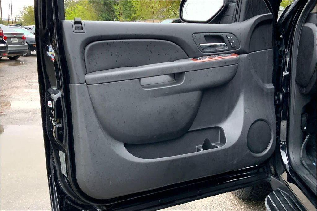 used 2012 Chevrolet Suburban car, priced at $15,889