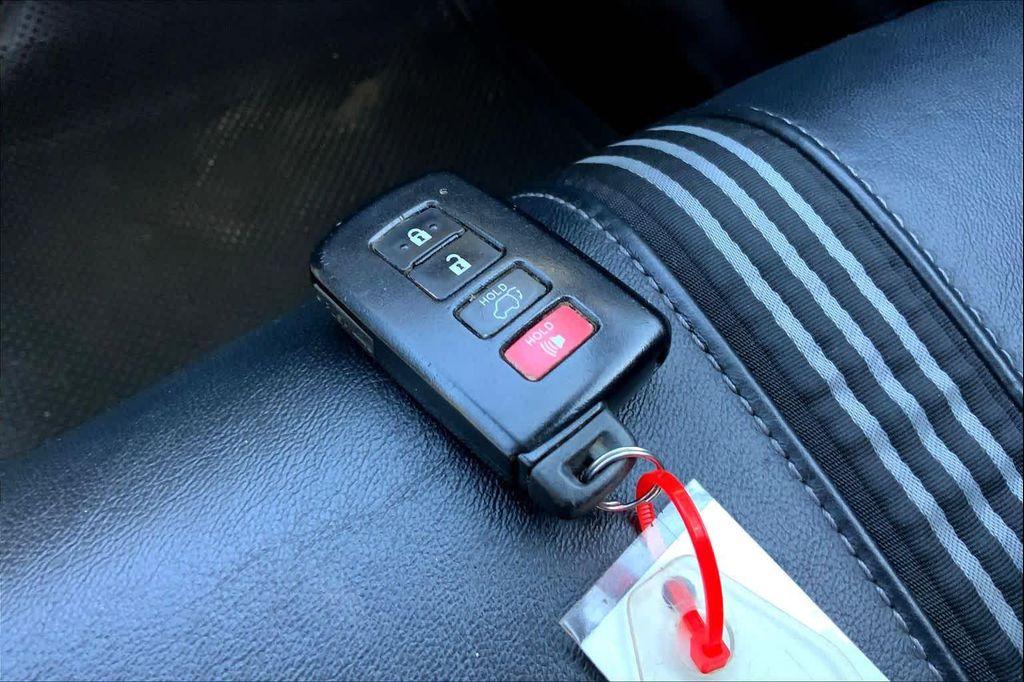 used 2018 Toyota Highlander car, priced at $15,788