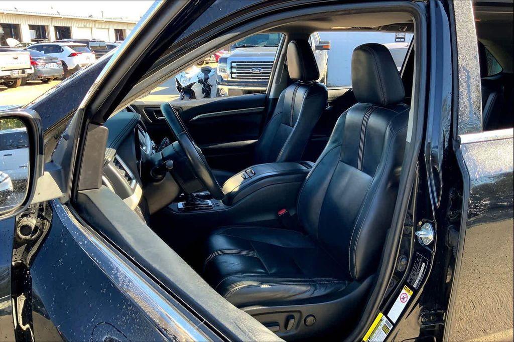 used 2018 Toyota Highlander car, priced at $15,788