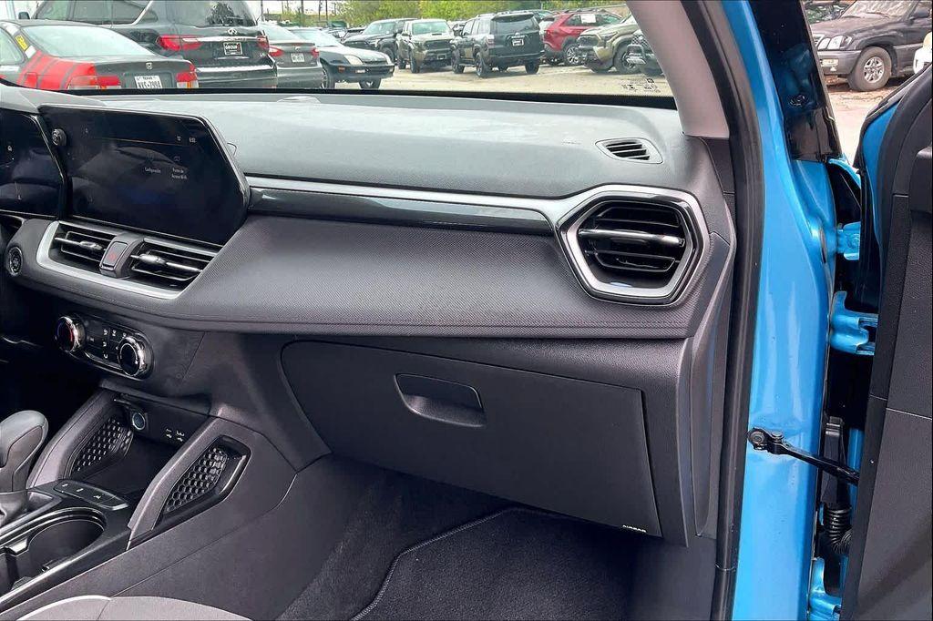 used 2025 Chevrolet TrailBlazer car, priced at $24,998