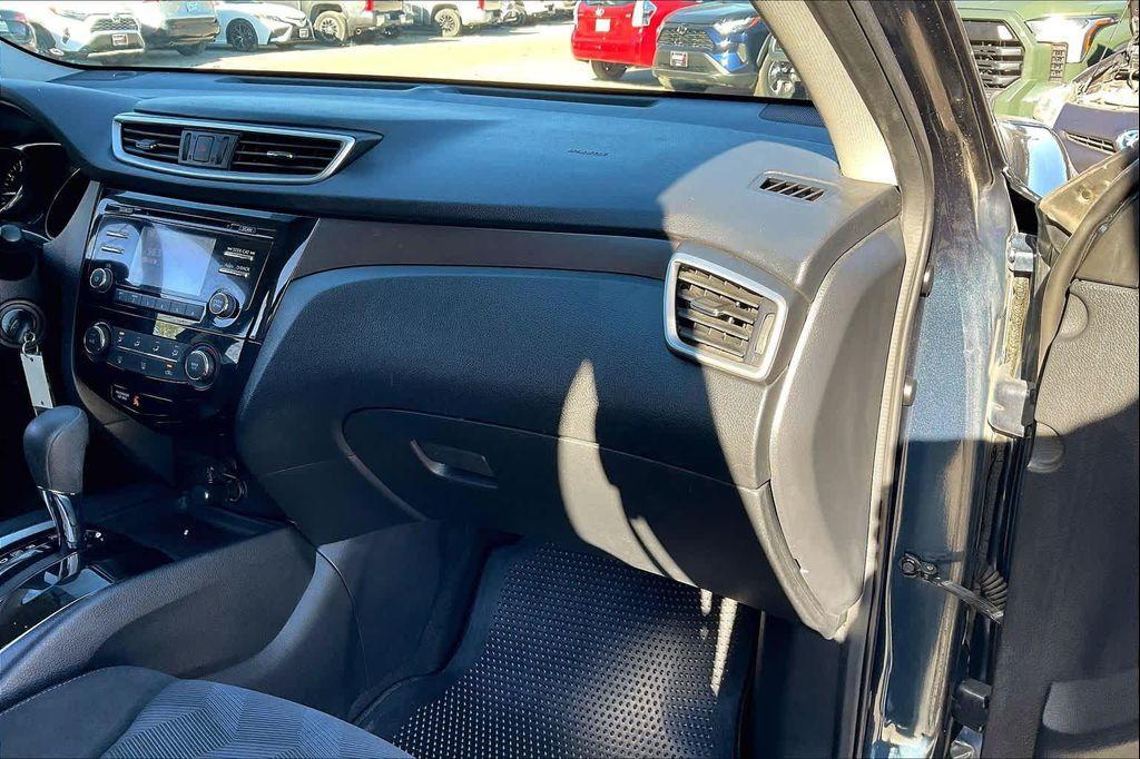 used 2016 Nissan Rogue car, priced at $8,965