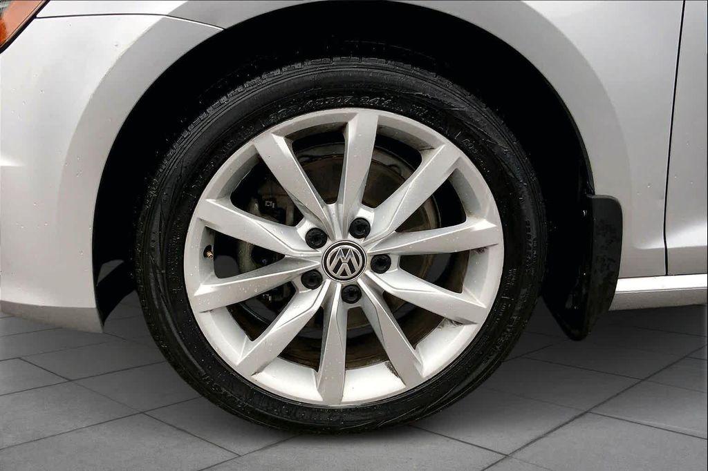 used 2017 Volkswagen Golf SportWagen car, priced at $12,998