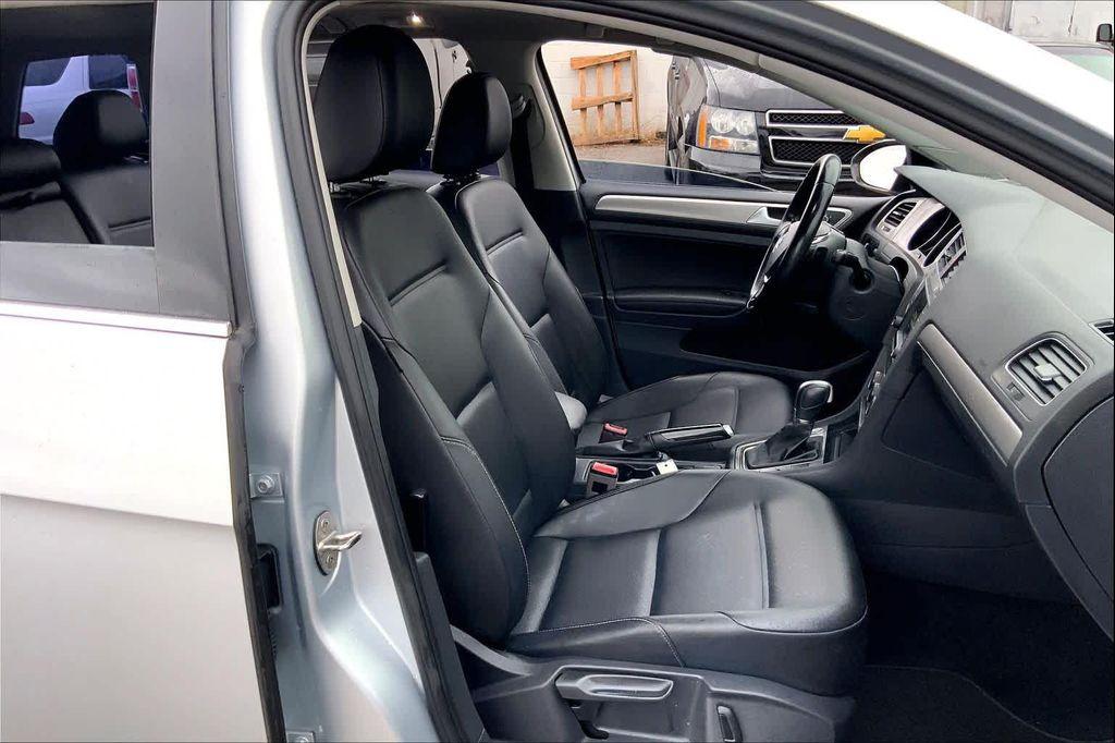 used 2017 Volkswagen Golf SportWagen car, priced at $12,998