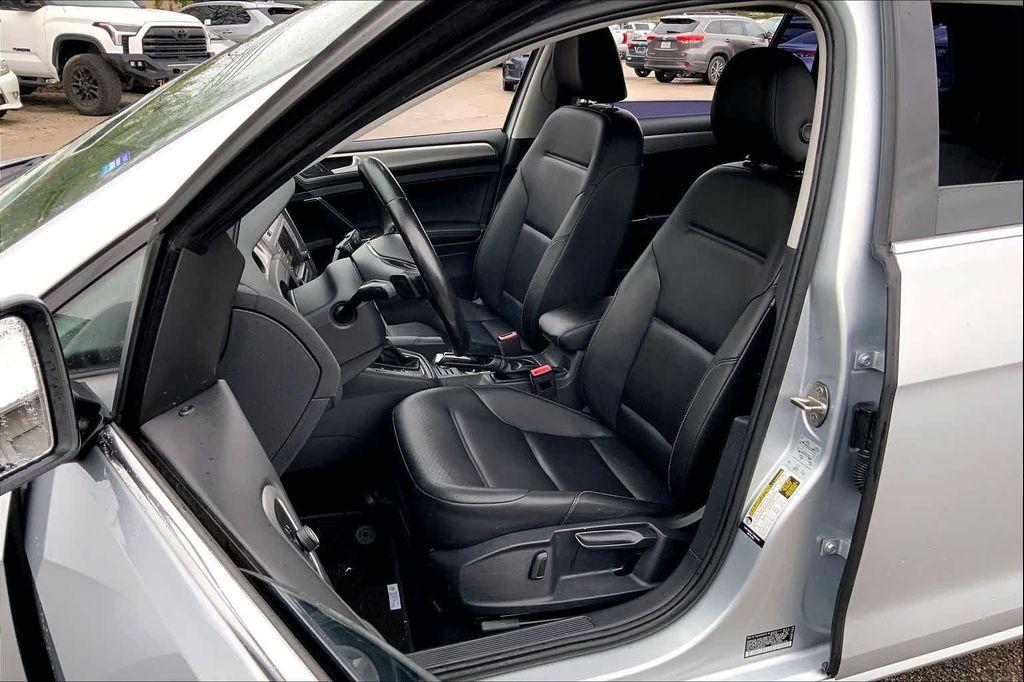 used 2017 Volkswagen Golf SportWagen car, priced at $12,998