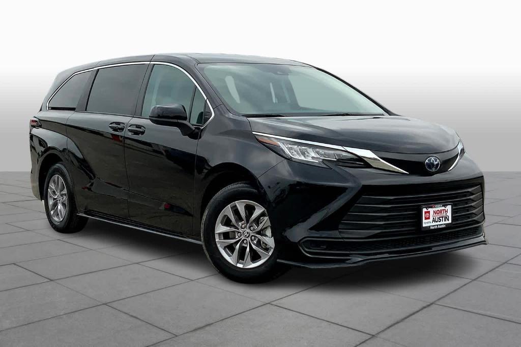 used 2023 Toyota Sienna car, priced at $41,381
