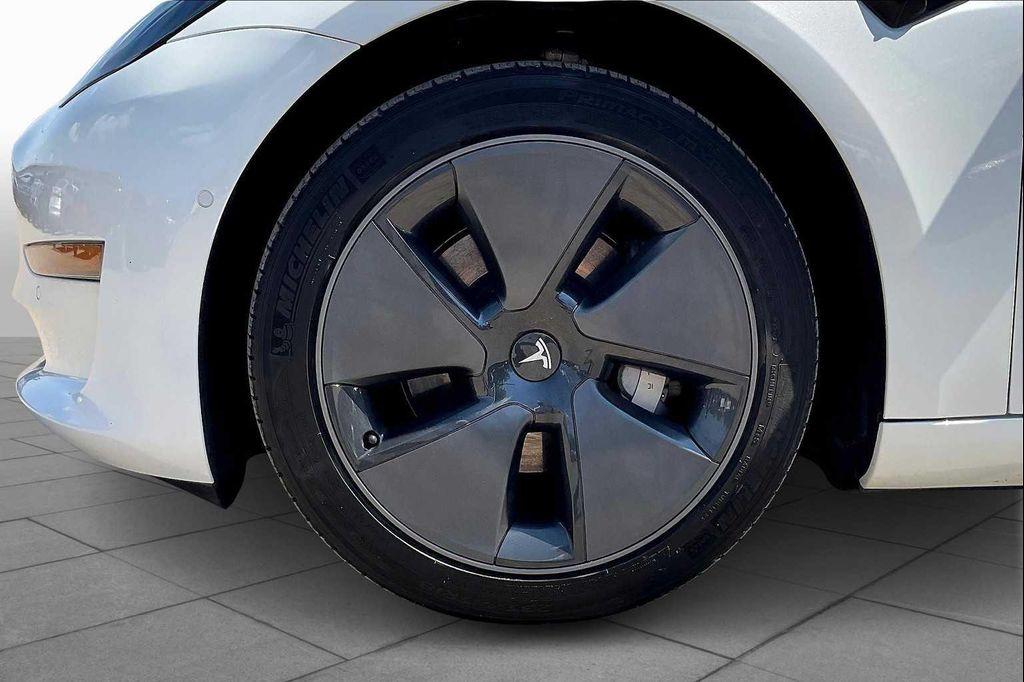 used 2022 Tesla Model 3 car, priced at $28,999