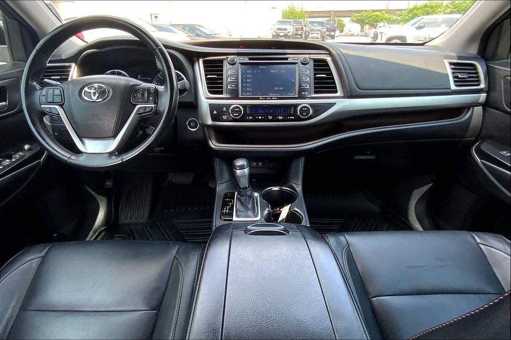 used 2017 Toyota Highlander car, priced at $21,899
