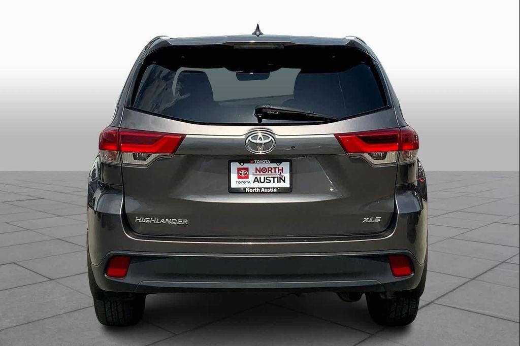 used 2017 Toyota Highlander car, priced at $21,899