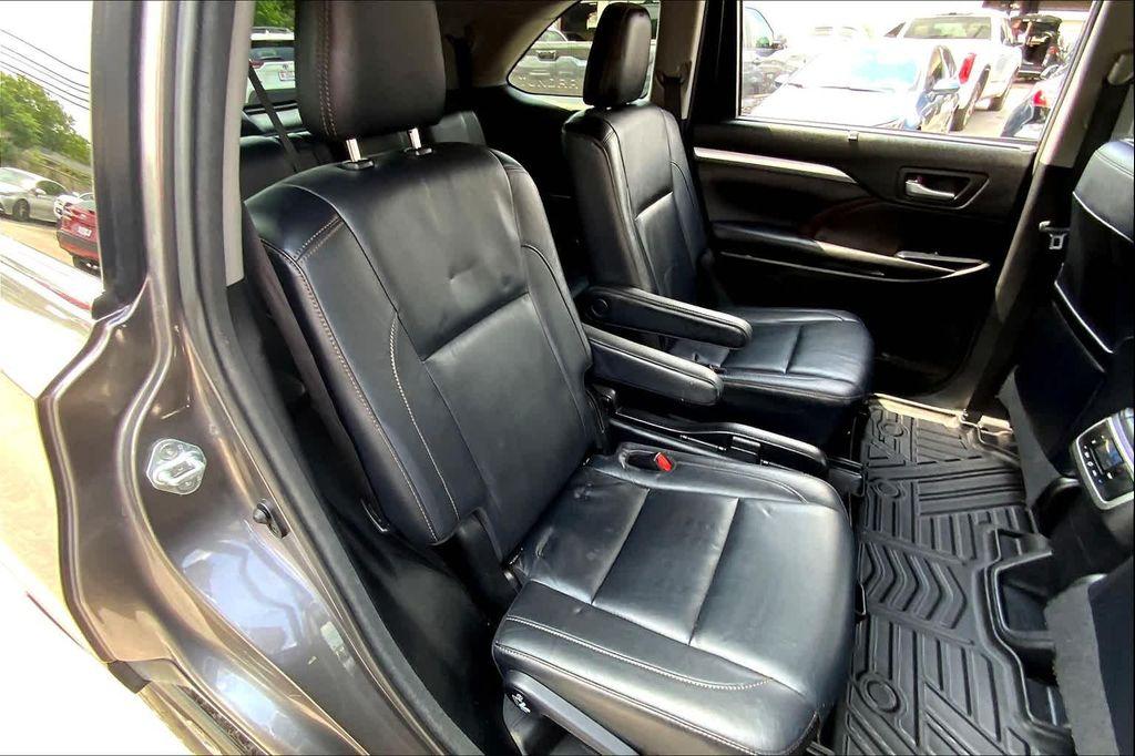 used 2017 Toyota Highlander car, priced at $21,899