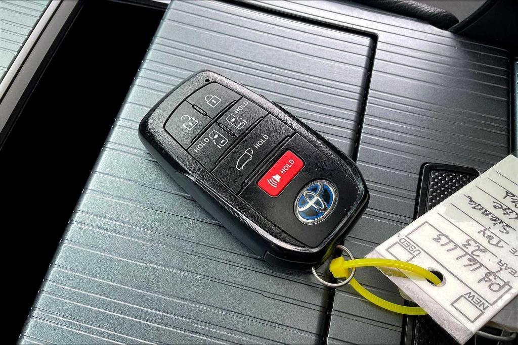 used 2023 Toyota Sienna car, priced at $51,950