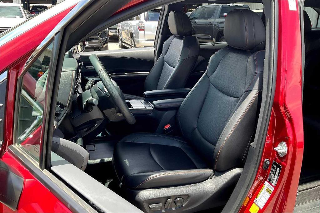 used 2023 Toyota Sienna car, priced at $51,950
