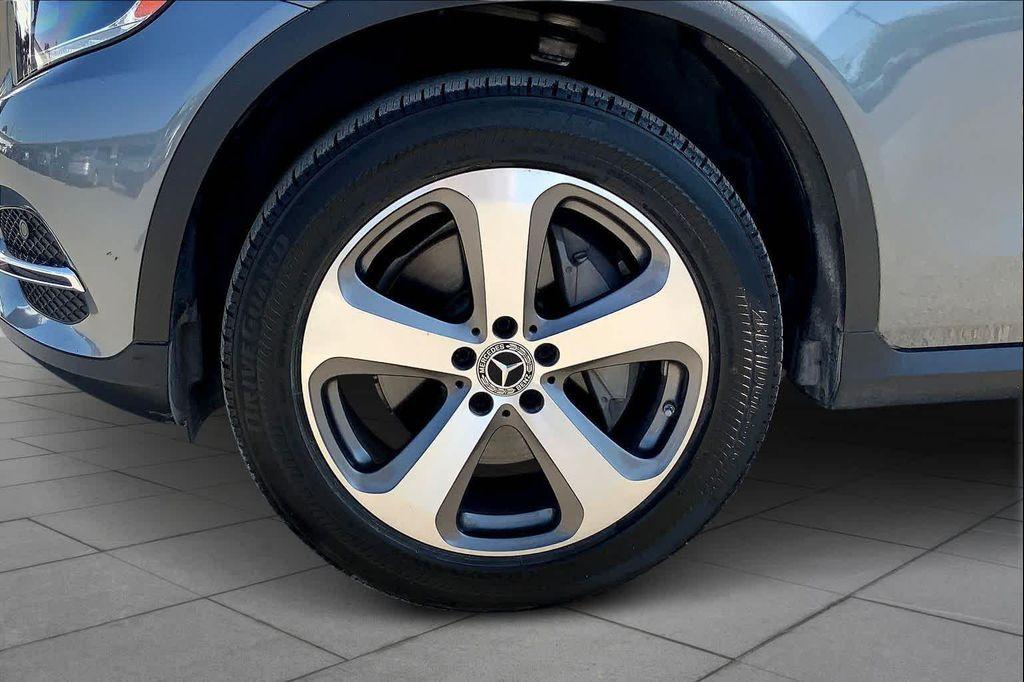 used 2018 Mercedes-Benz GLC 300 car, priced at $18,899