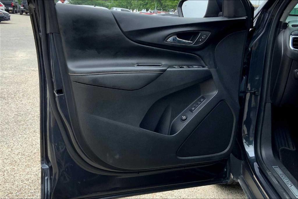 used 2022 Chevrolet Equinox car, priced at $25,399