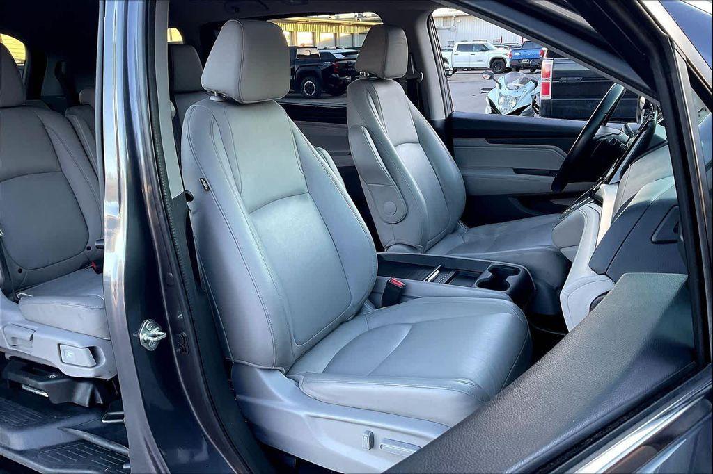 used 2018 Honda Odyssey car, priced at $20,405