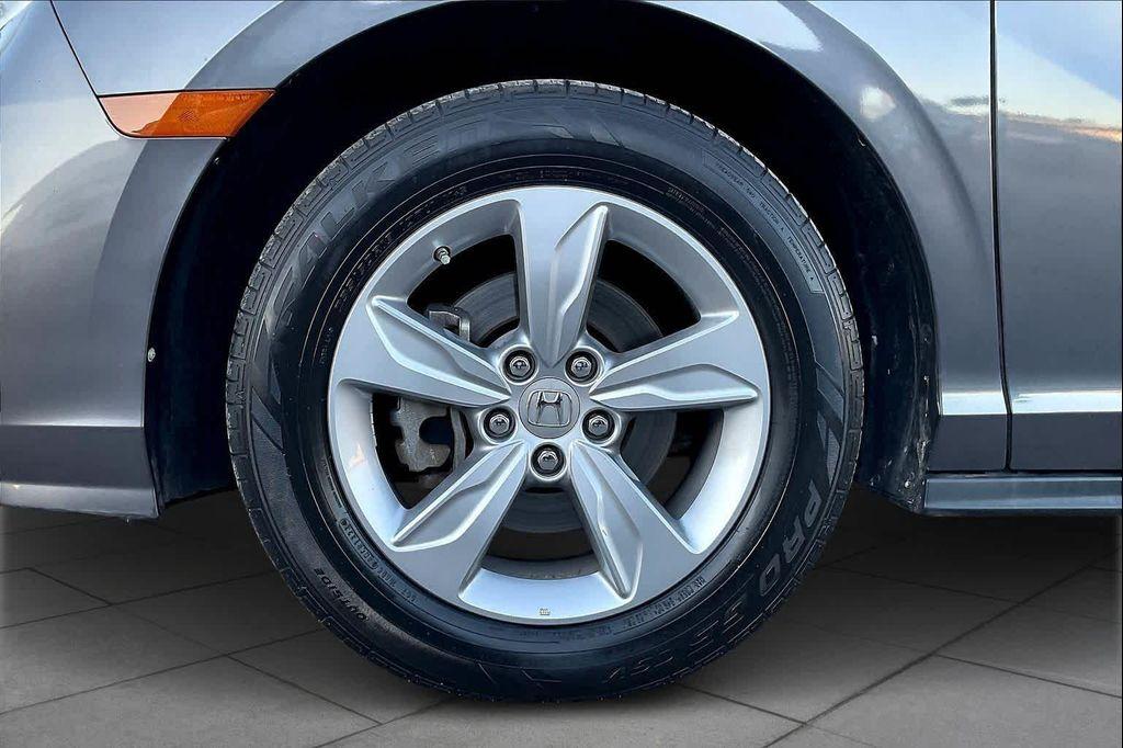 used 2018 Honda Odyssey car, priced at $20,405