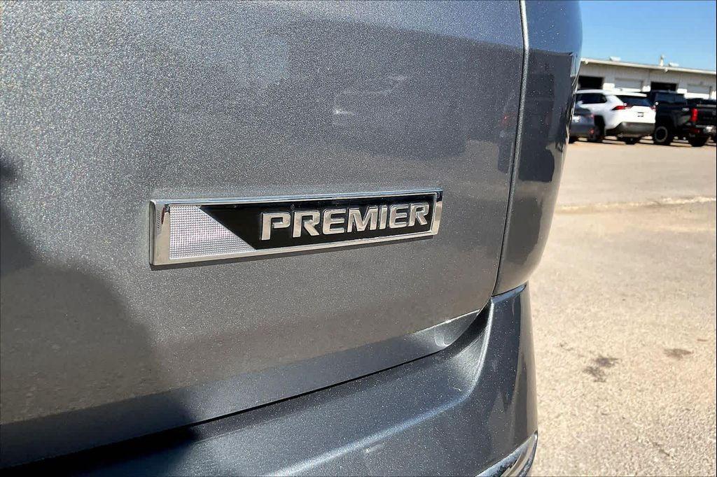 used 2018 Chevrolet Traverse car, priced at $23,940