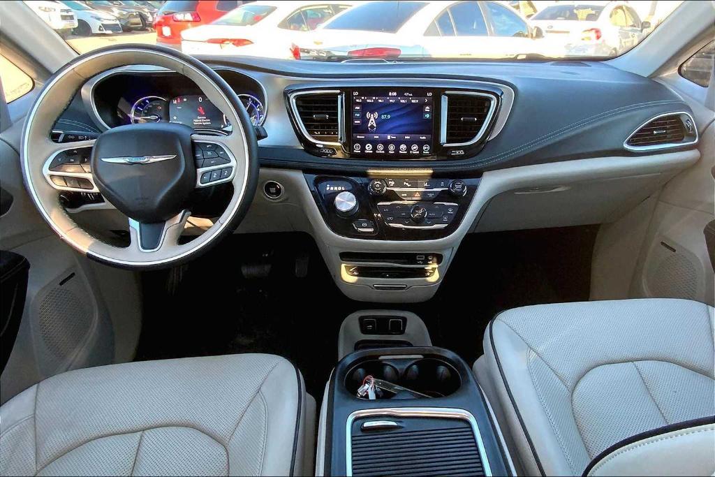 used 2018 Chrysler Pacifica Hybrid car, priced at $19,213