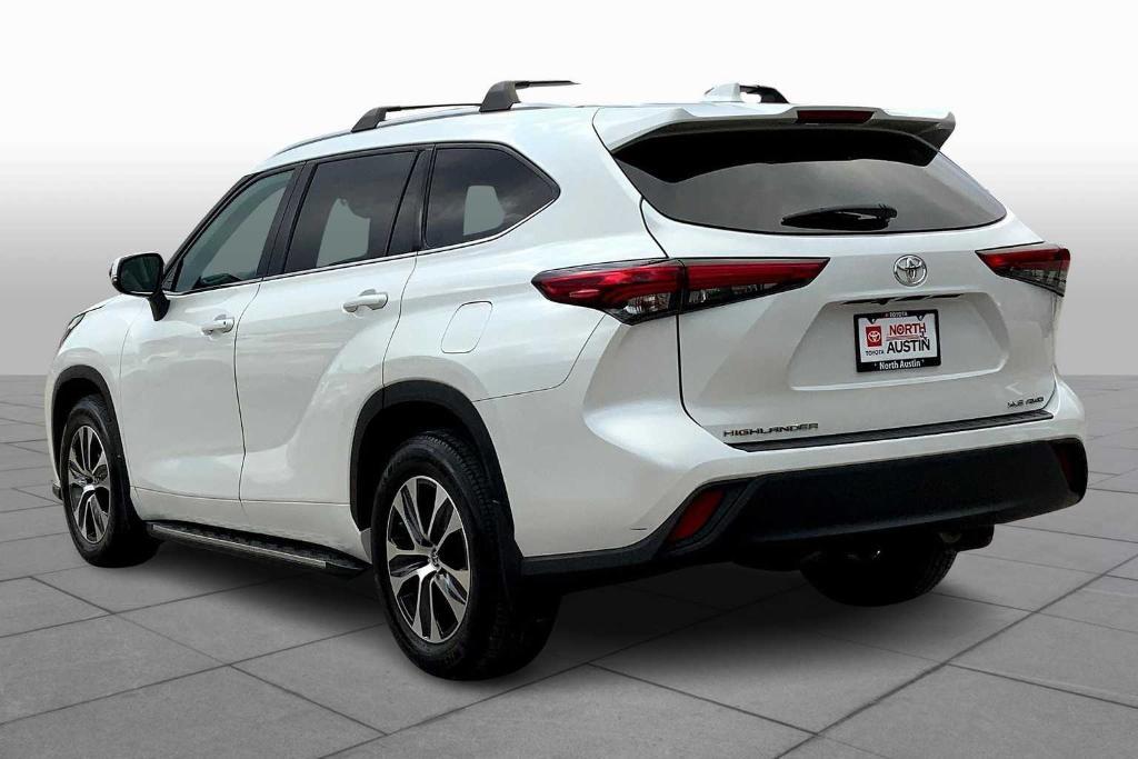 used 2022 Toyota Highlander car, priced at $39,770