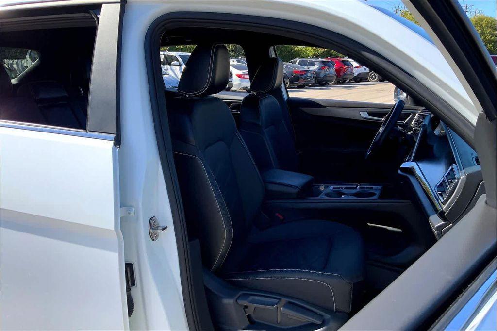 used 2024 Volkswagen Atlas Cross Sport car, priced at $27,819