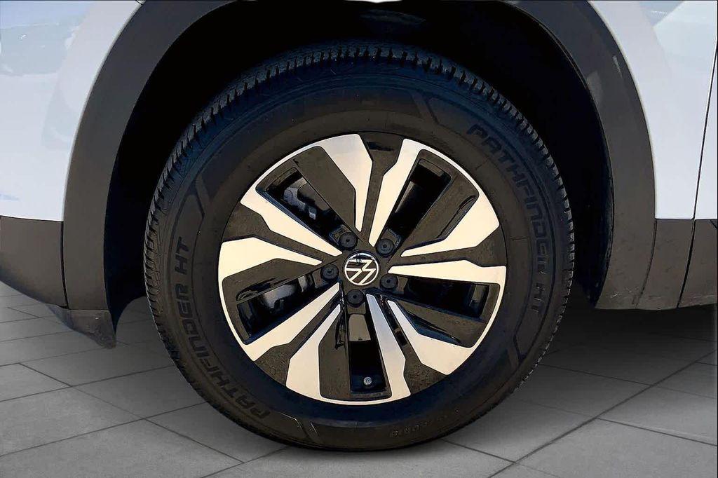 used 2024 Volkswagen Atlas Cross Sport car, priced at $27,819