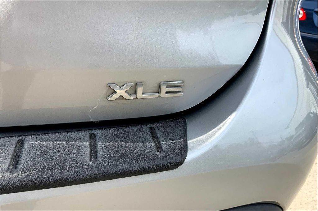used 2023 Toyota Highlander Hybrid car, priced at $35,766