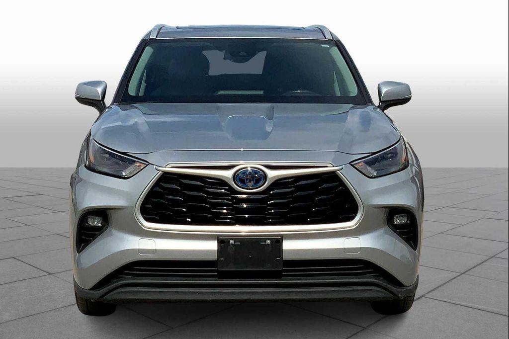 used 2023 Toyota Highlander Hybrid car, priced at $35,766
