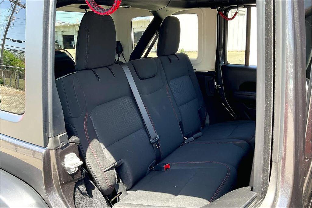 used 2021 Jeep Wrangler Unlimited car, priced at $33,071