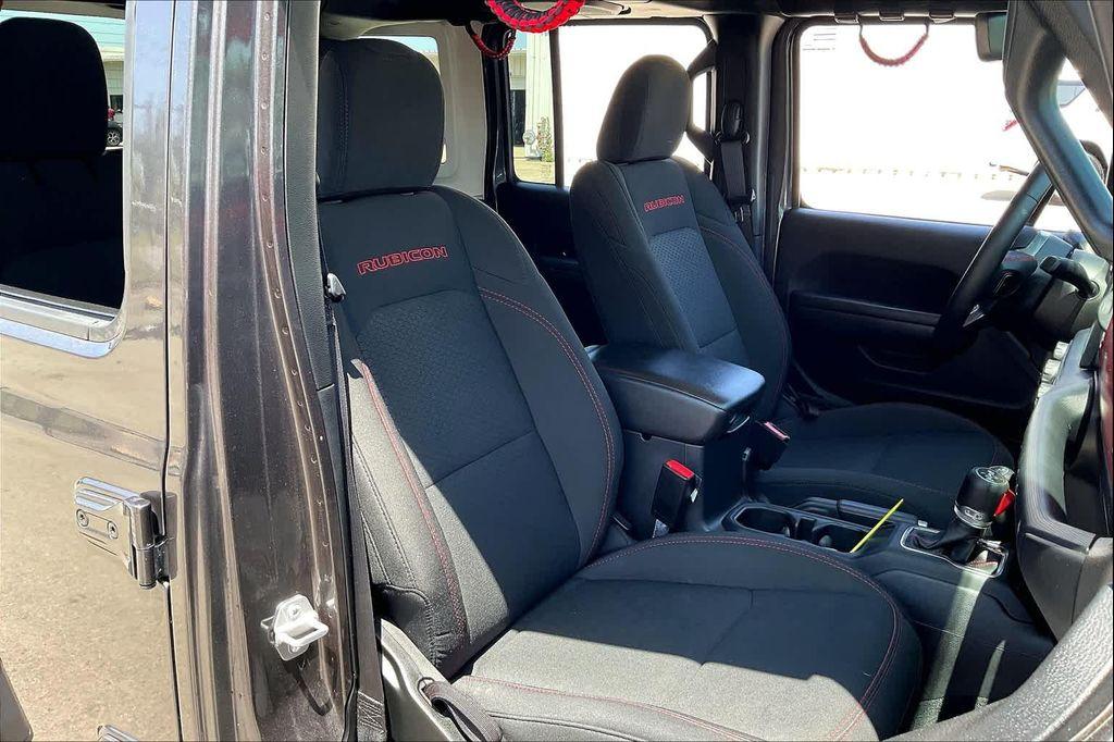 used 2021 Jeep Wrangler Unlimited car, priced at $33,071