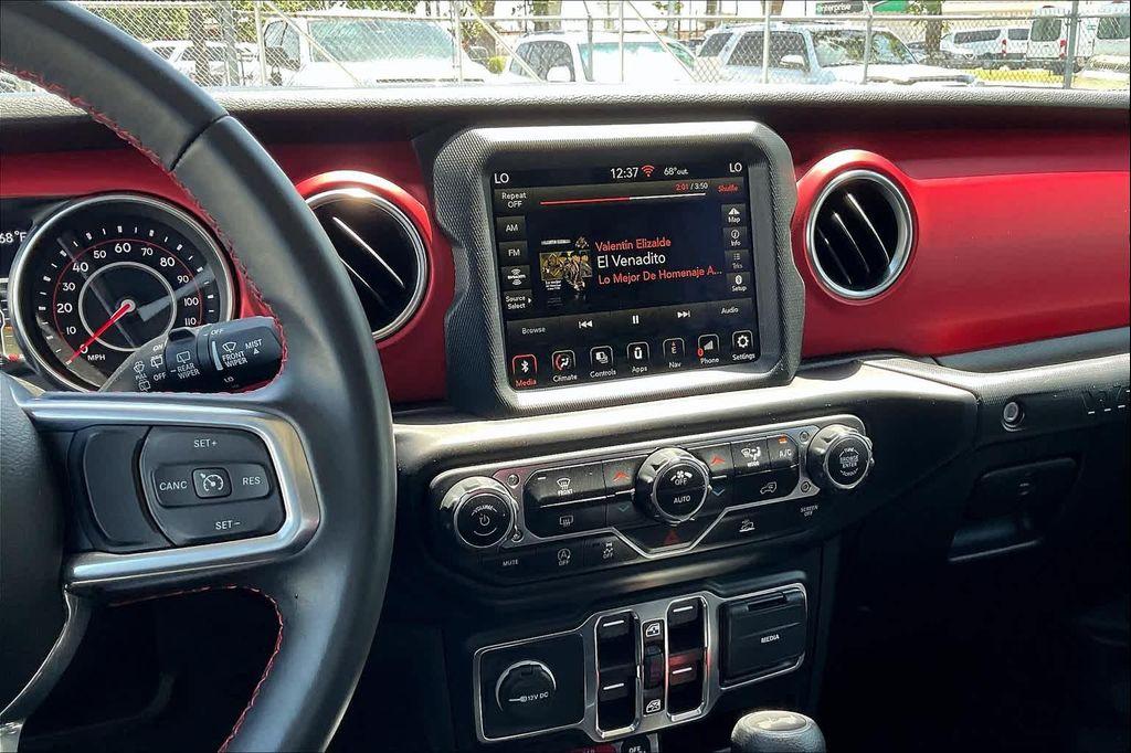 used 2021 Jeep Wrangler Unlimited car, priced at $33,071