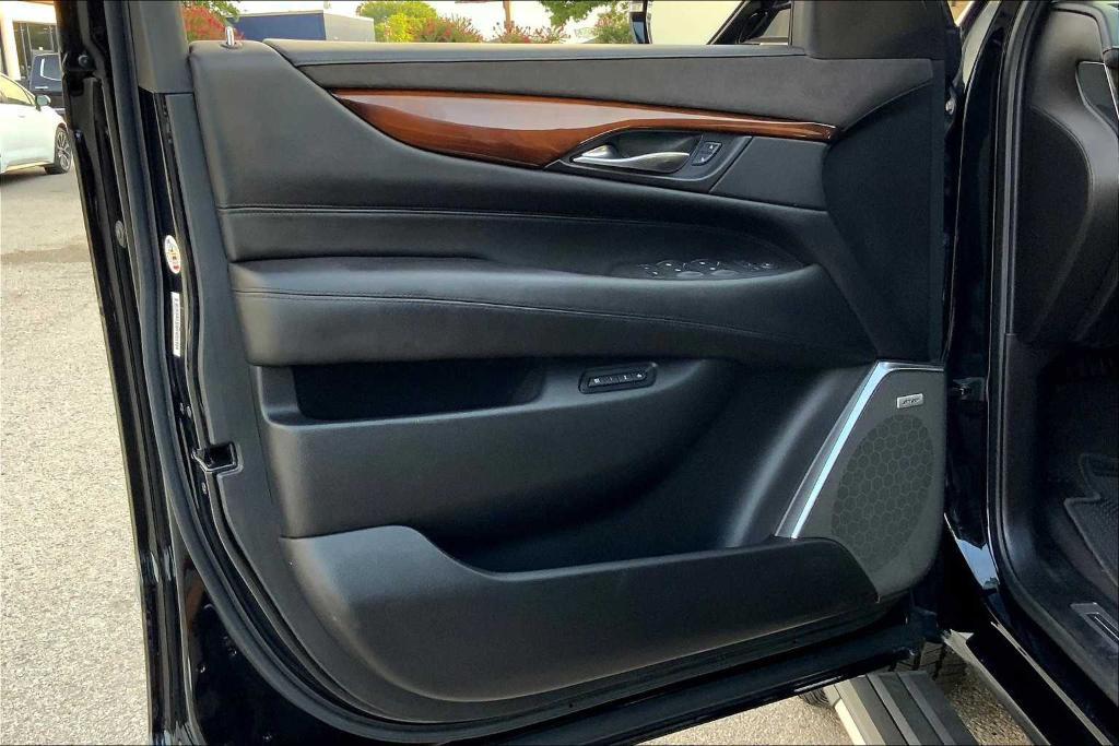 used 2017 Cadillac Escalade ESV car, priced at $28,938