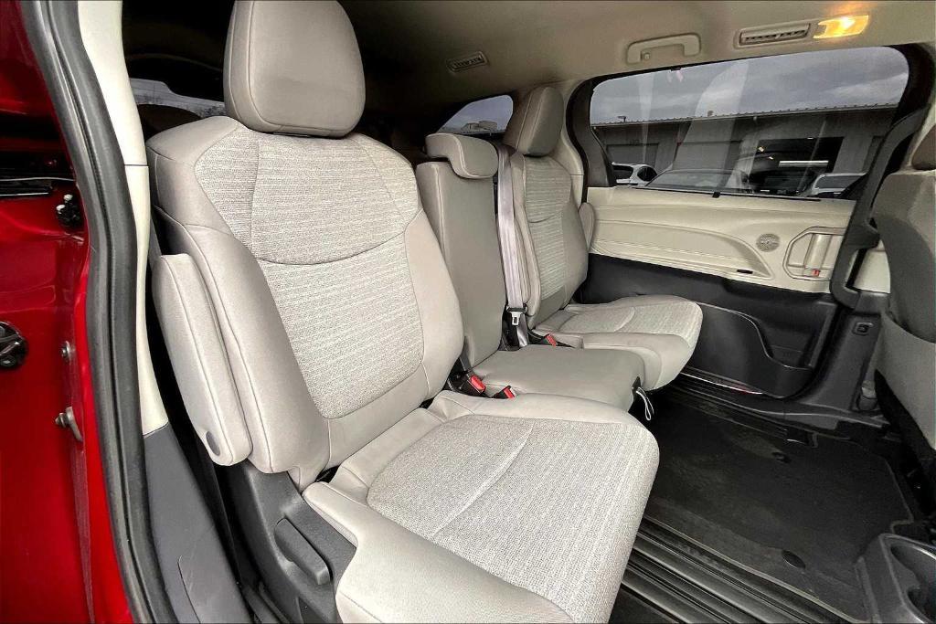 used 2022 Toyota Sienna car, priced at $33,337