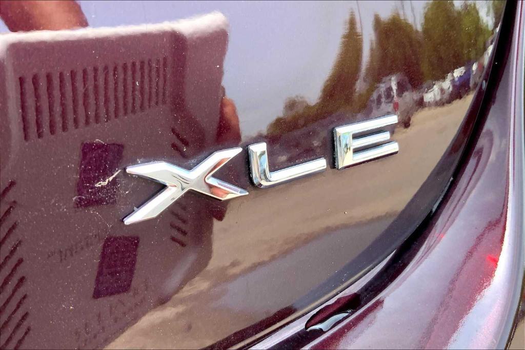 used 2018 Toyota Avalon car, priced at $14,998