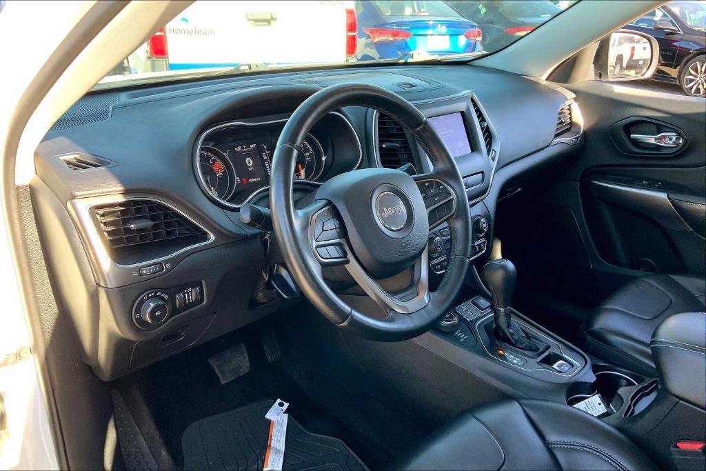 used 2019 Jeep Cherokee car, priced at $14,275