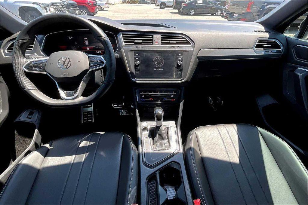 used 2024 Volkswagen Tiguan car, priced at $25,999