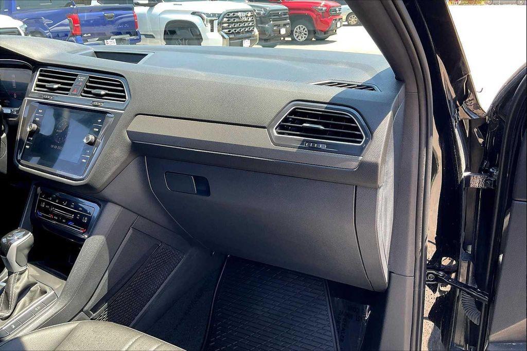 used 2024 Volkswagen Tiguan car, priced at $25,999