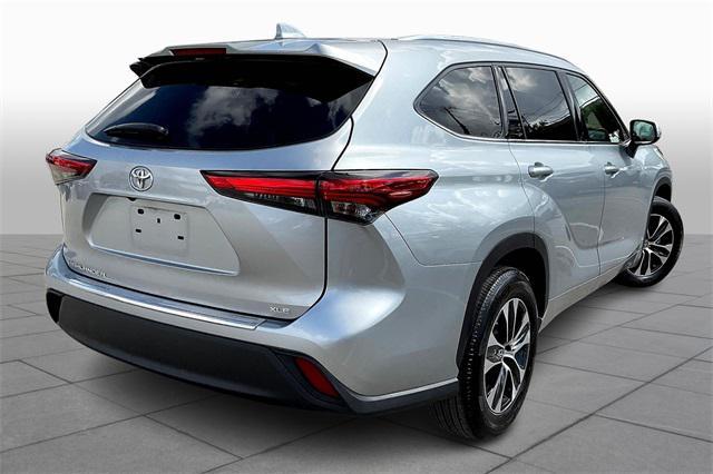 used 2020 Toyota Highlander car
