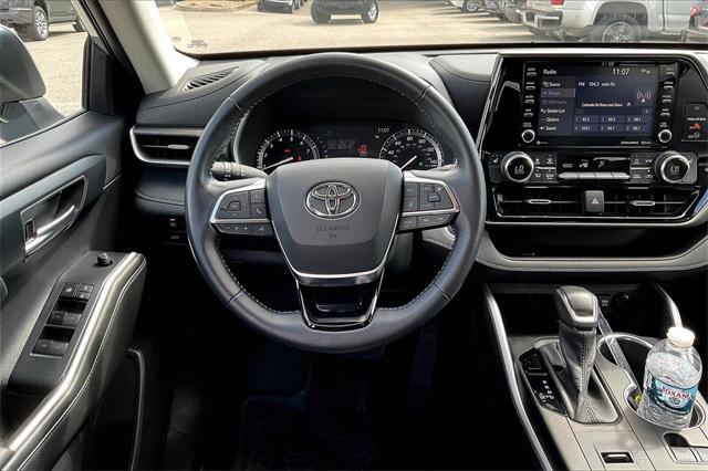 used 2020 Toyota Highlander car