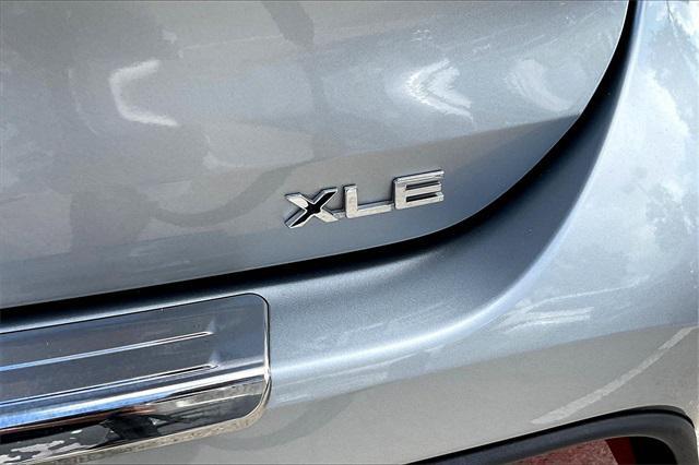 used 2020 Toyota Highlander car